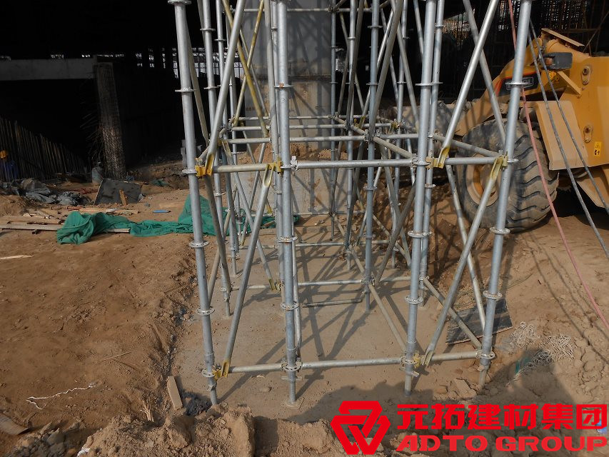 上海盤扣式腳手架生產(chǎn)廠家有幾家？盤扣式腳手架多少錢一噸？